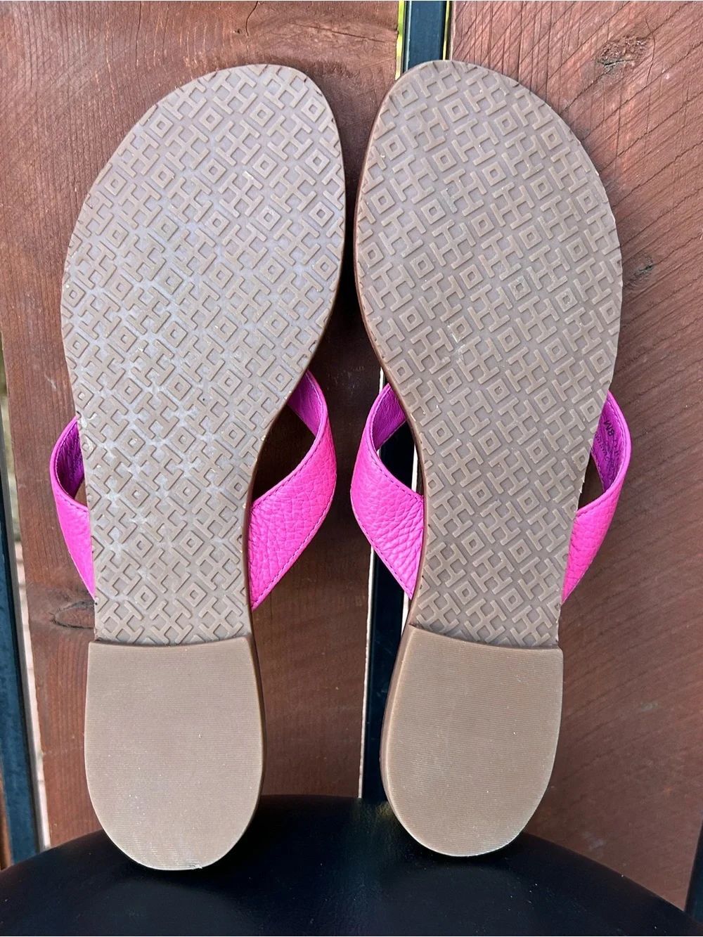 Tory Burch Thora Leather Hibiscus Sandals size 8M in Hibiscus - Picture 8 of 8